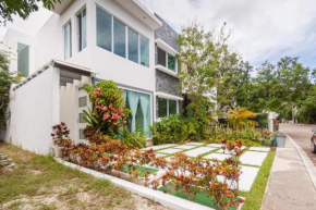 Luxury Puerto Morelos Cancun Home - 3 Double Rooms